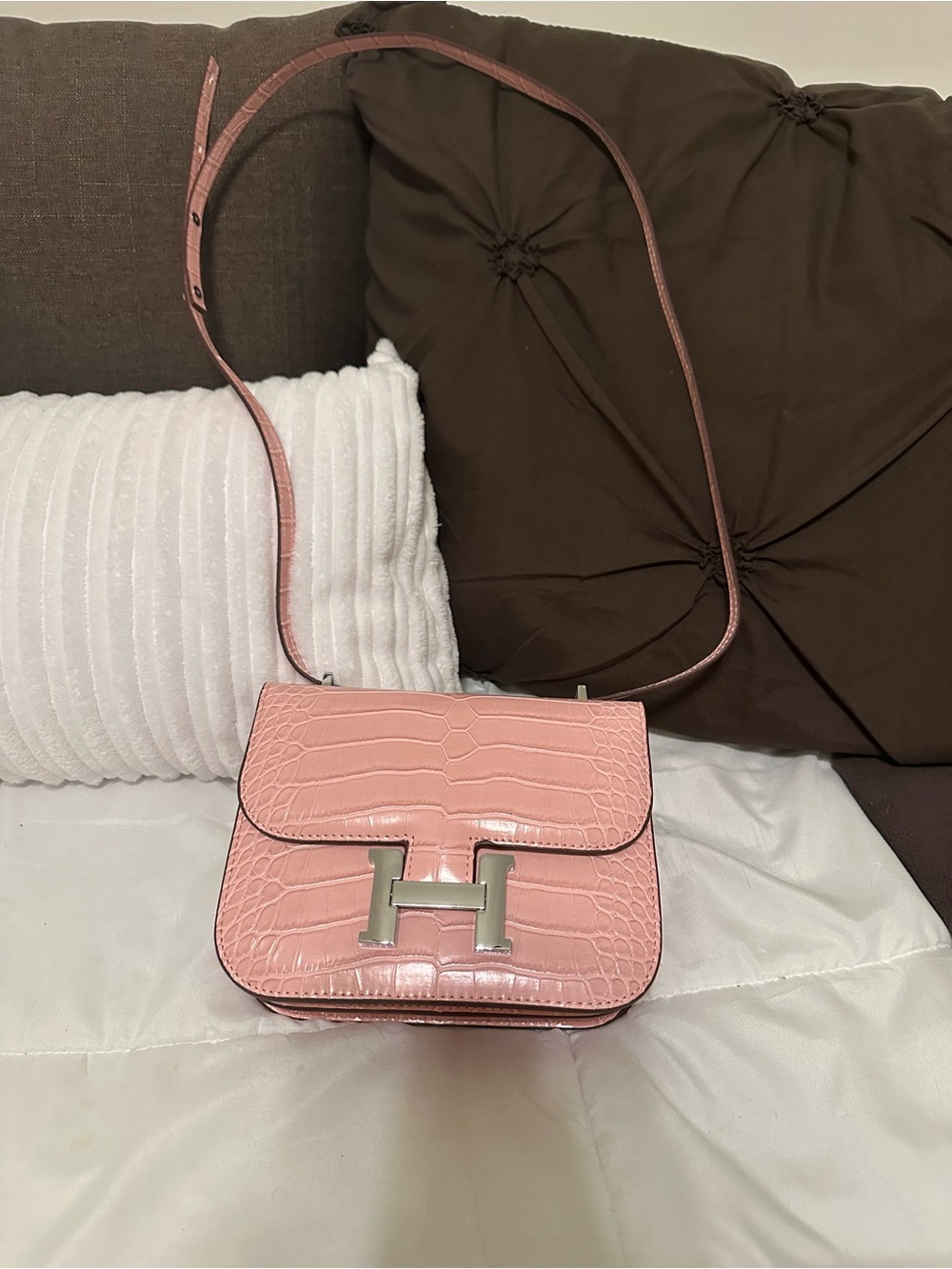 Source Unknown Pink Croc-Embossed Crossbody Bag with Silver H Clasp
